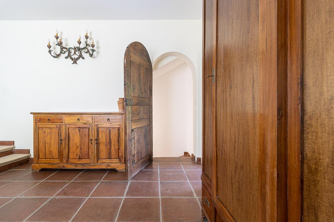 Villa Caterina La Maddalena  Екстер'єр фото